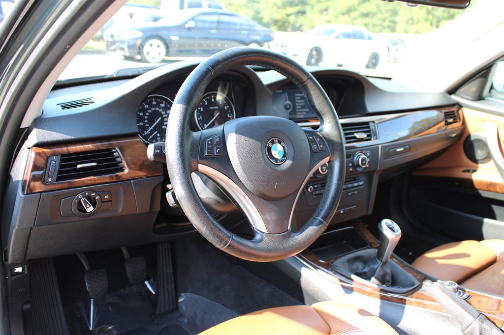 2011 Bmw 335i xDrive SA photo 12