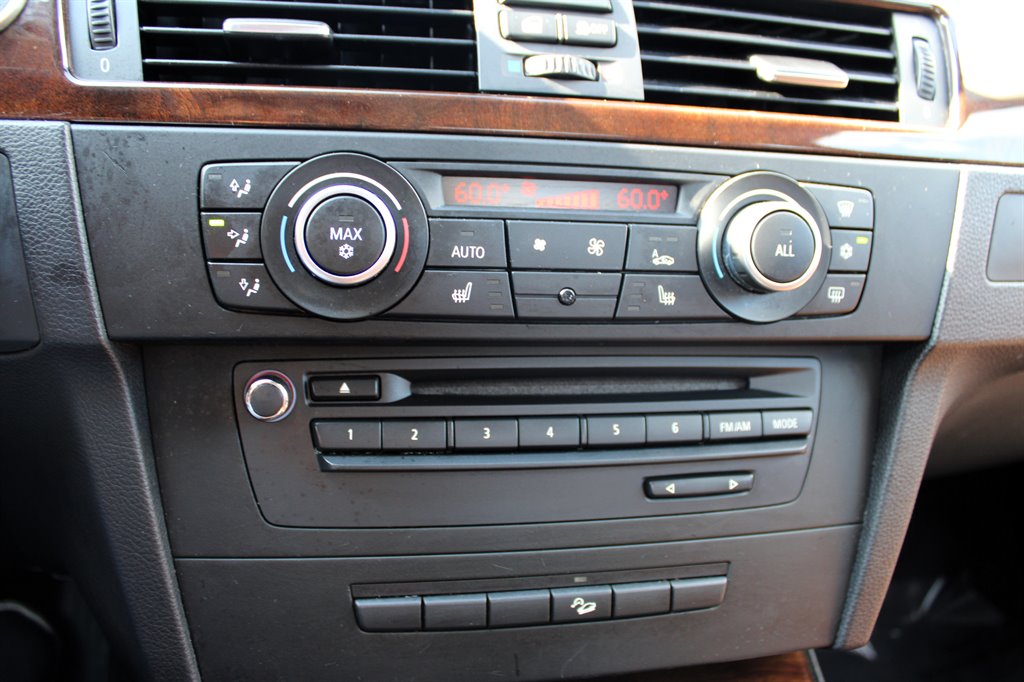 2011 Bmw 335i xDrive SA photo 21