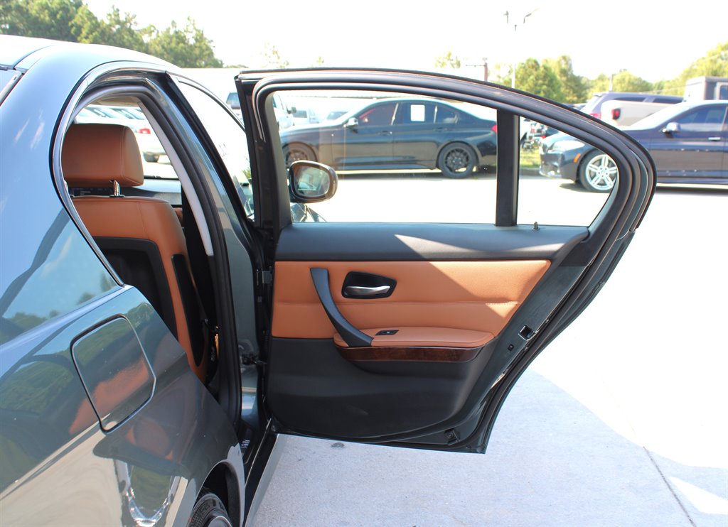 2011 Bmw 335i xDrive SA photo 26