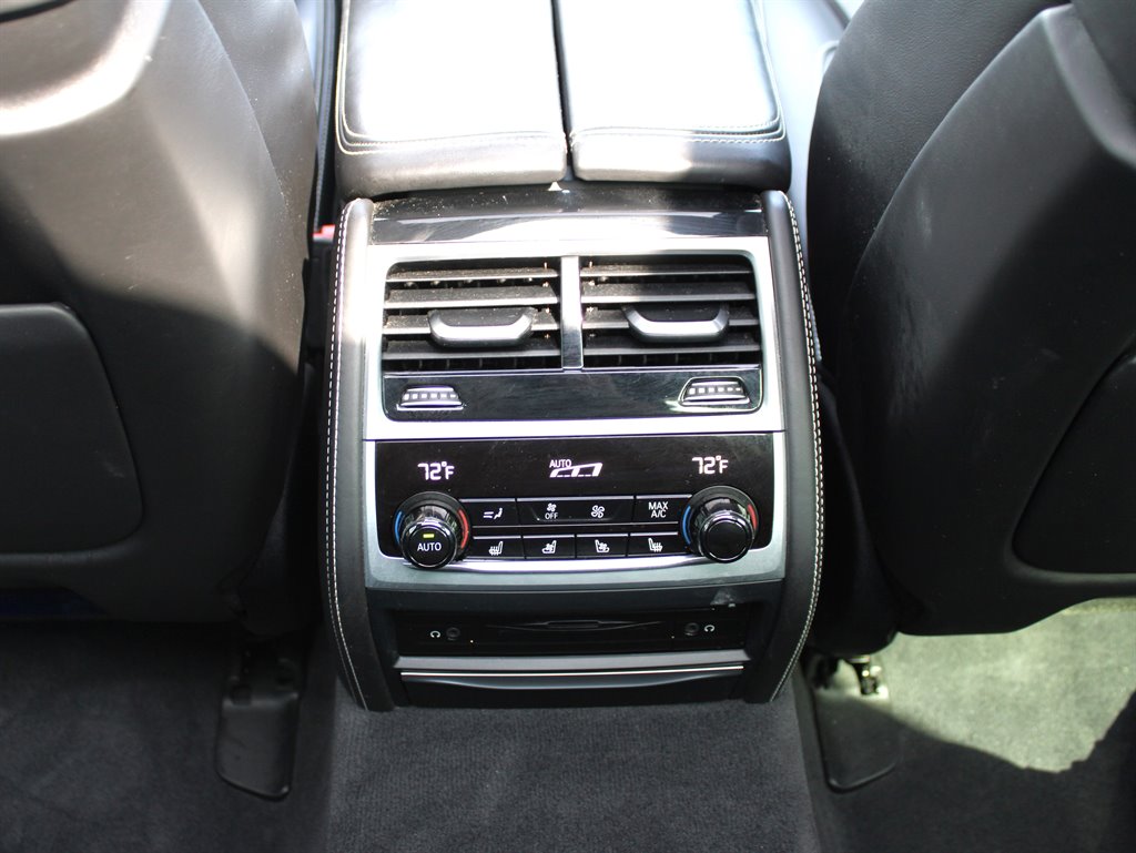 2019 Bmw B7 xDrive Sedan photo 34