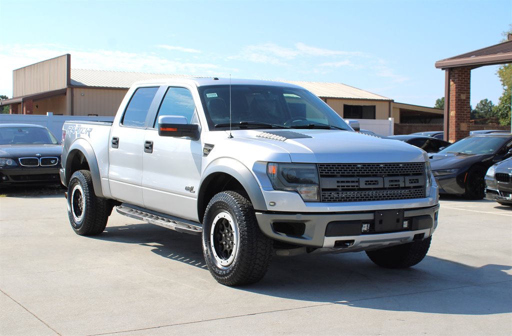 2013 Ford F-150 Raptor SVT photo 9