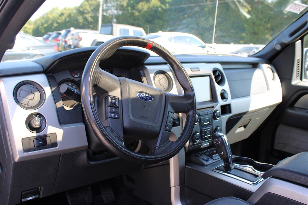 2013 Ford F-150 Raptor SVT photo 23