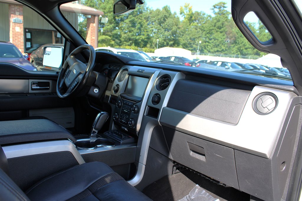 2013 Ford F-150 Raptor SVT photo 25