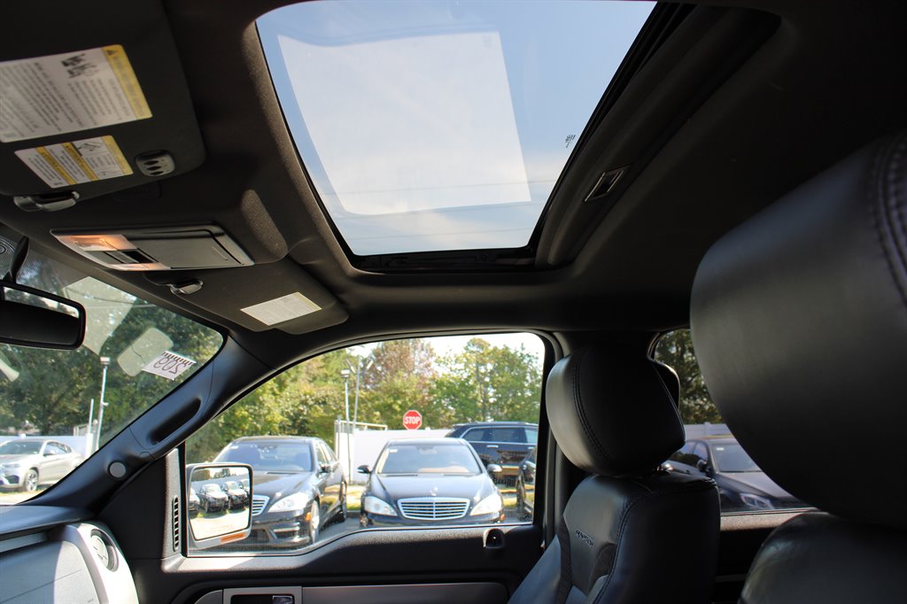 2013 Ford F-150 Raptor SVT photo 31