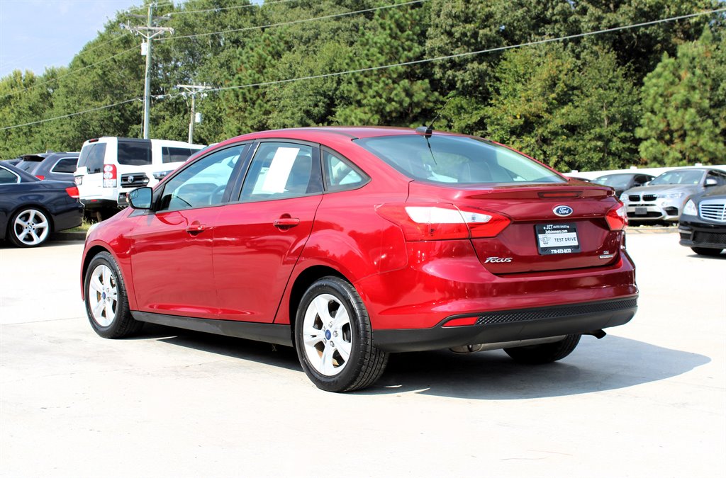 2013 Ford Focus SE photo 5