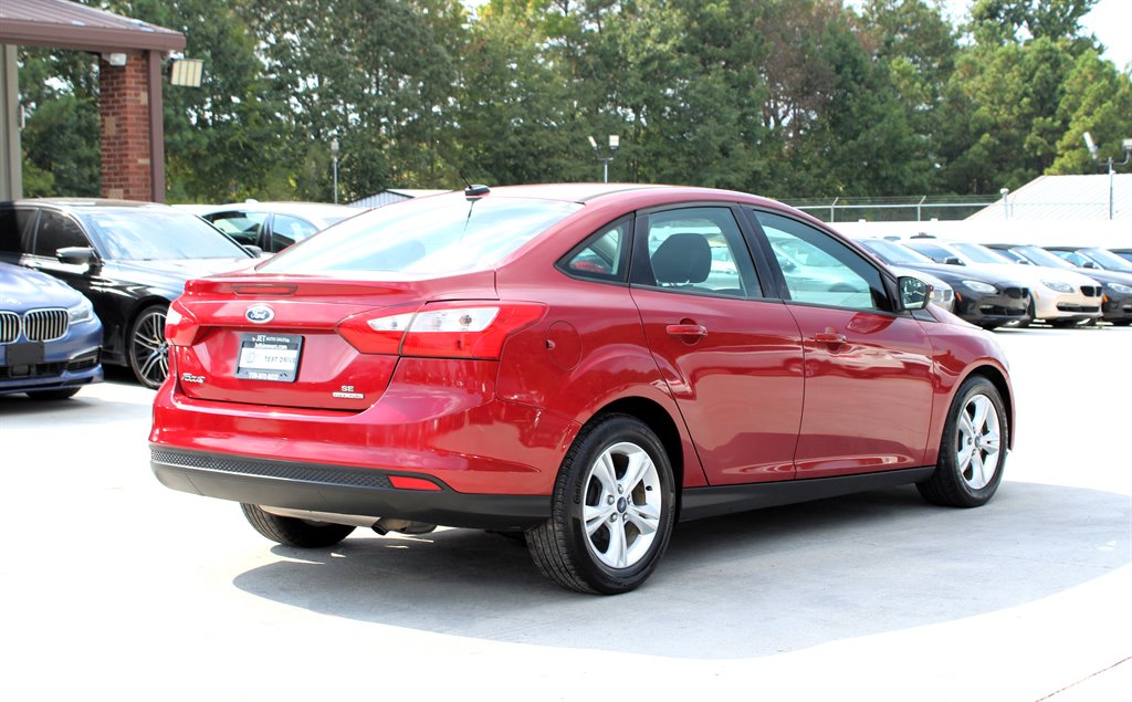 2013 Ford Focus SE photo 7