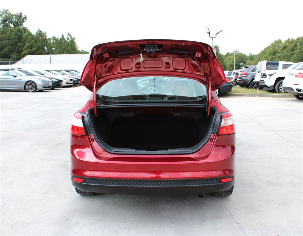 2013 Ford Focus SE photo 28