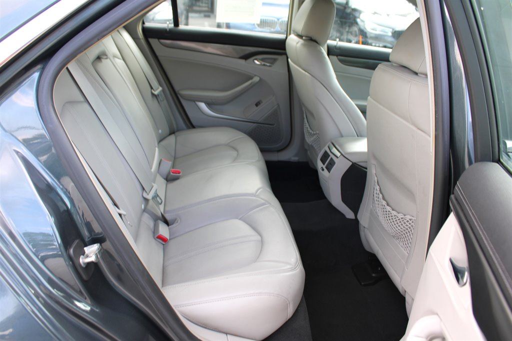 2009 Cadillac CTS photo 16