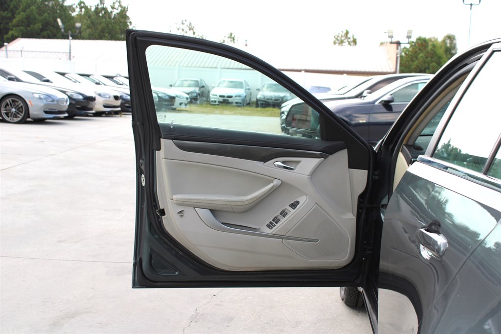 2009 Cadillac CTS photo 22
