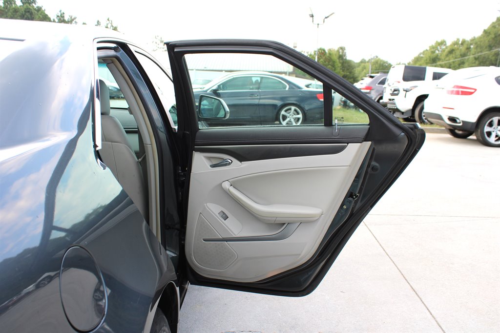 2009 Cadillac CTS photo 24