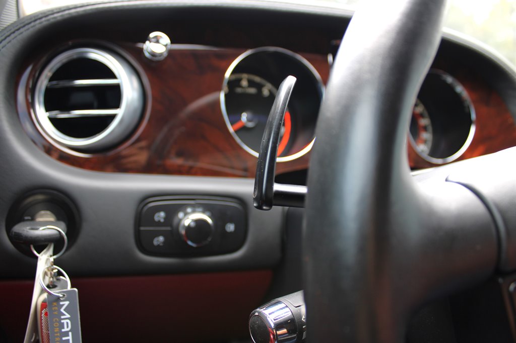 2006 Bentley Continental GT photo 19