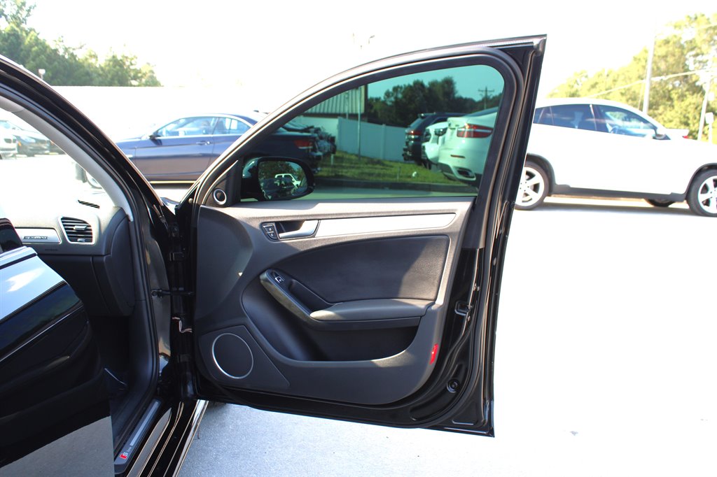 2014 Audi A4 Quattro Premium Plus photo 31