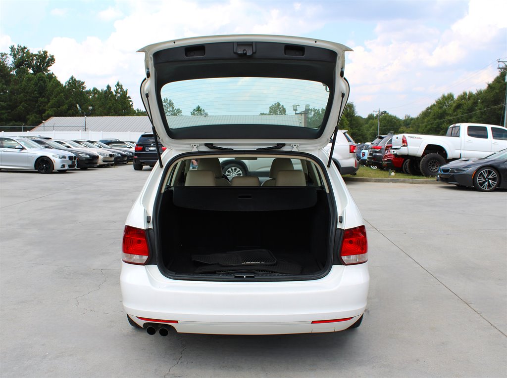 2013 Volkswagen Jetta SportWagen TDI photo 33