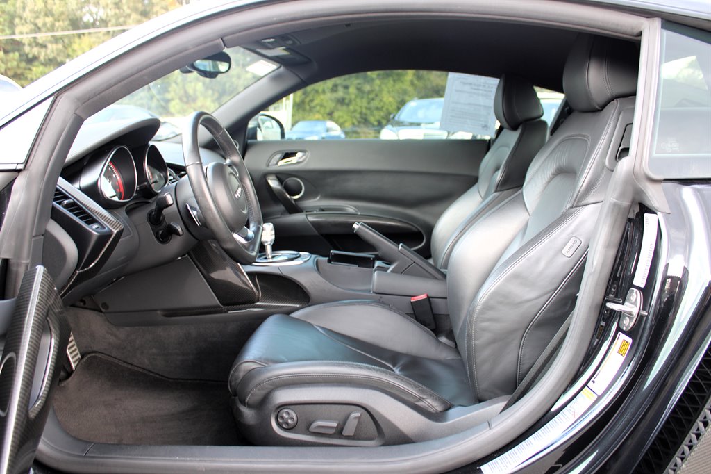 2010 Audi R8 photo 16