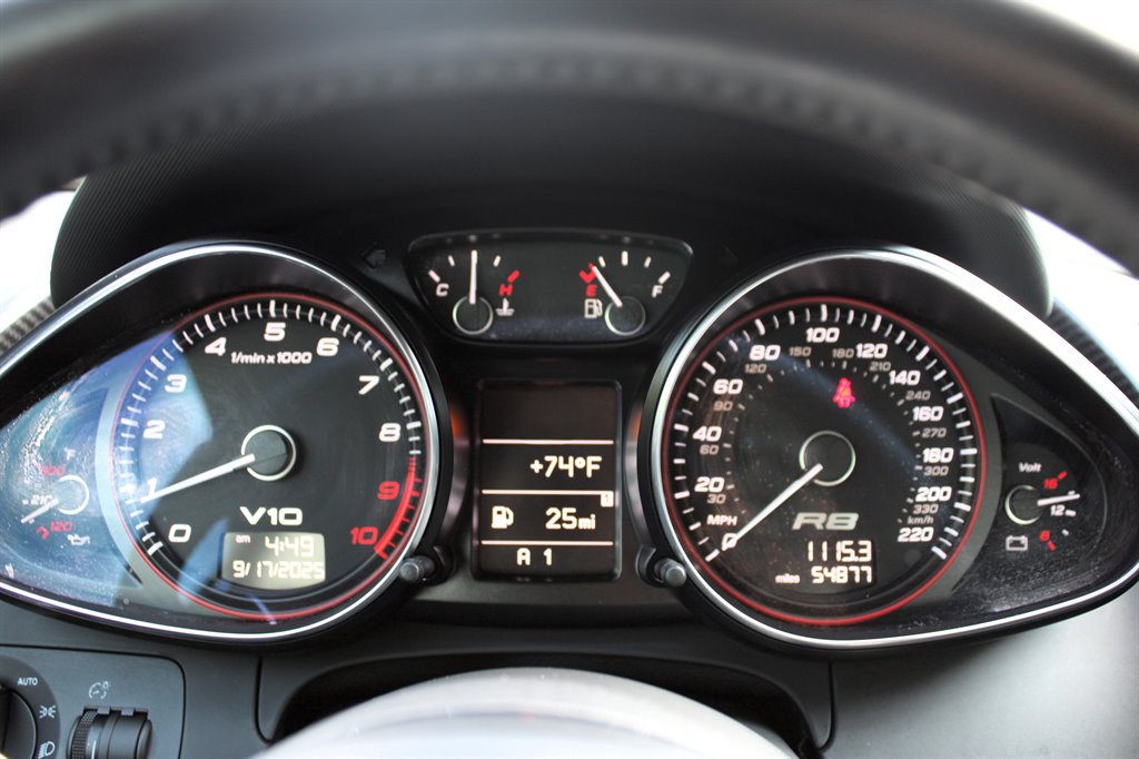 2010 Audi R8 photo 22