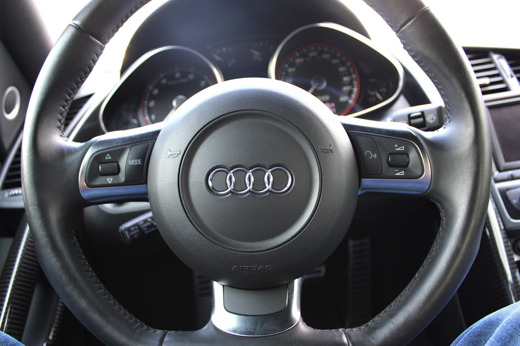 2010 Audi R8 photo 29