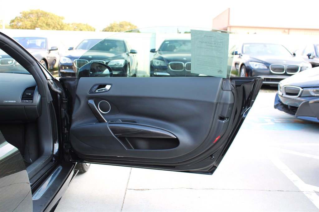 2010 Audi R8 photo 34