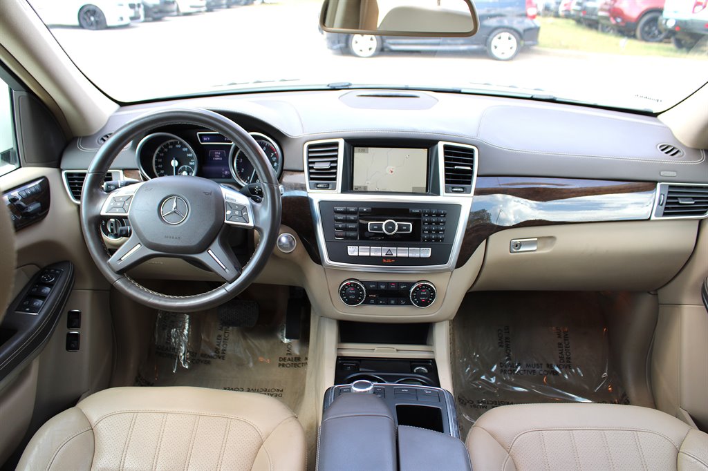 2014 Mercedes Benz GL 450 photo 11