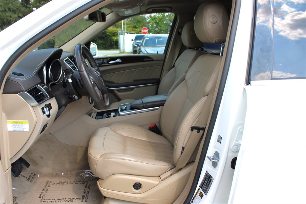 2014 Mercedes Benz GL 450 photo 14