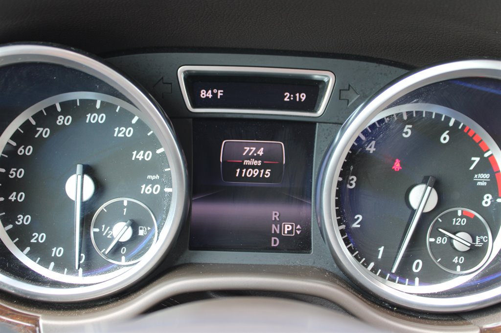 2014 Mercedes Benz GL 450 photo 24