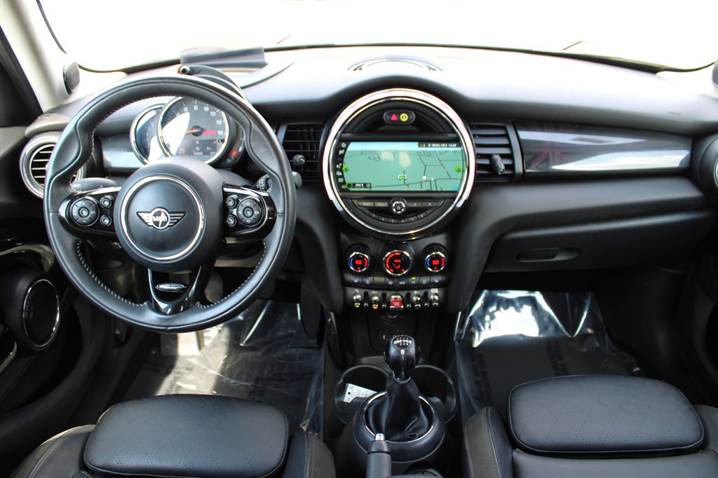 2019 Mini Cooper 4 Door Hardtop S Iconic photo 11