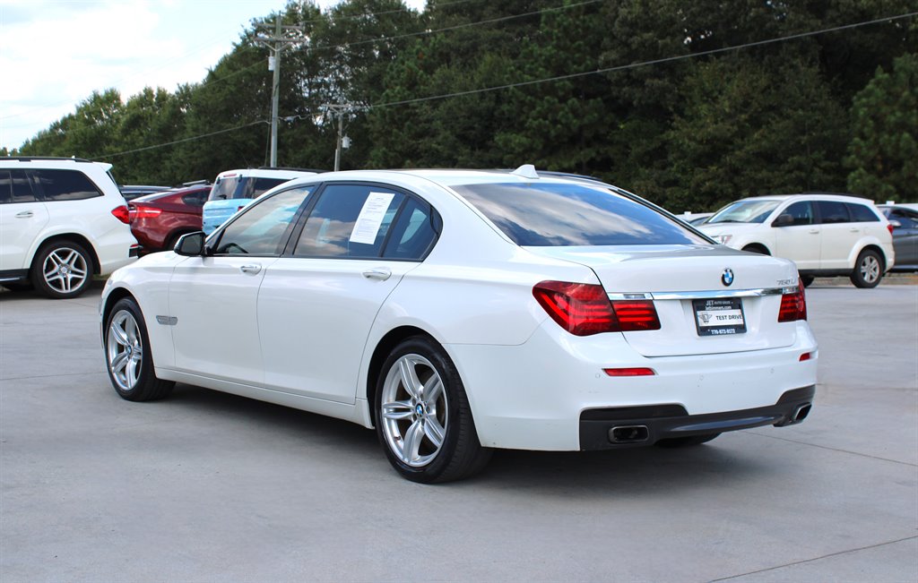 2013 BMW 7 Series 750i - Photo 5