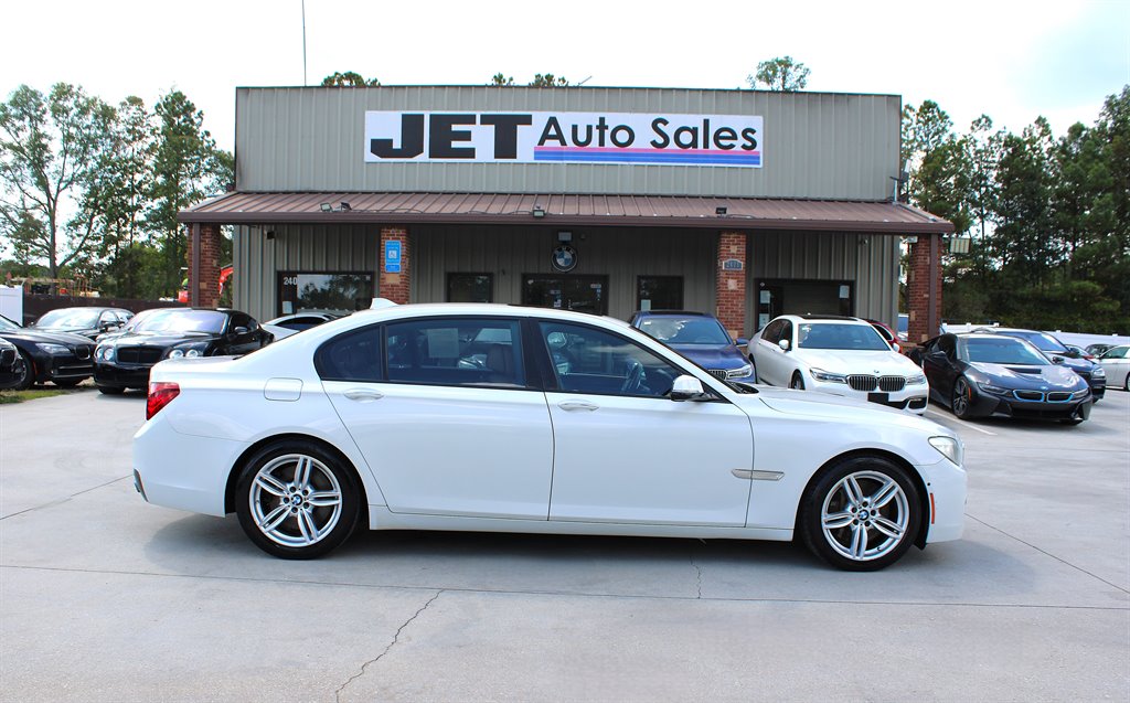 2013 BMW 7 Series 750i - Photo 8