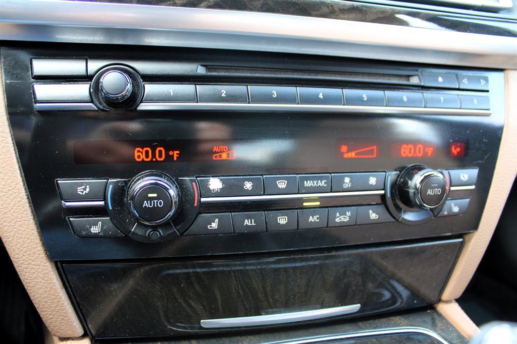 2013 BMW 7 Series 750i - Photo 31