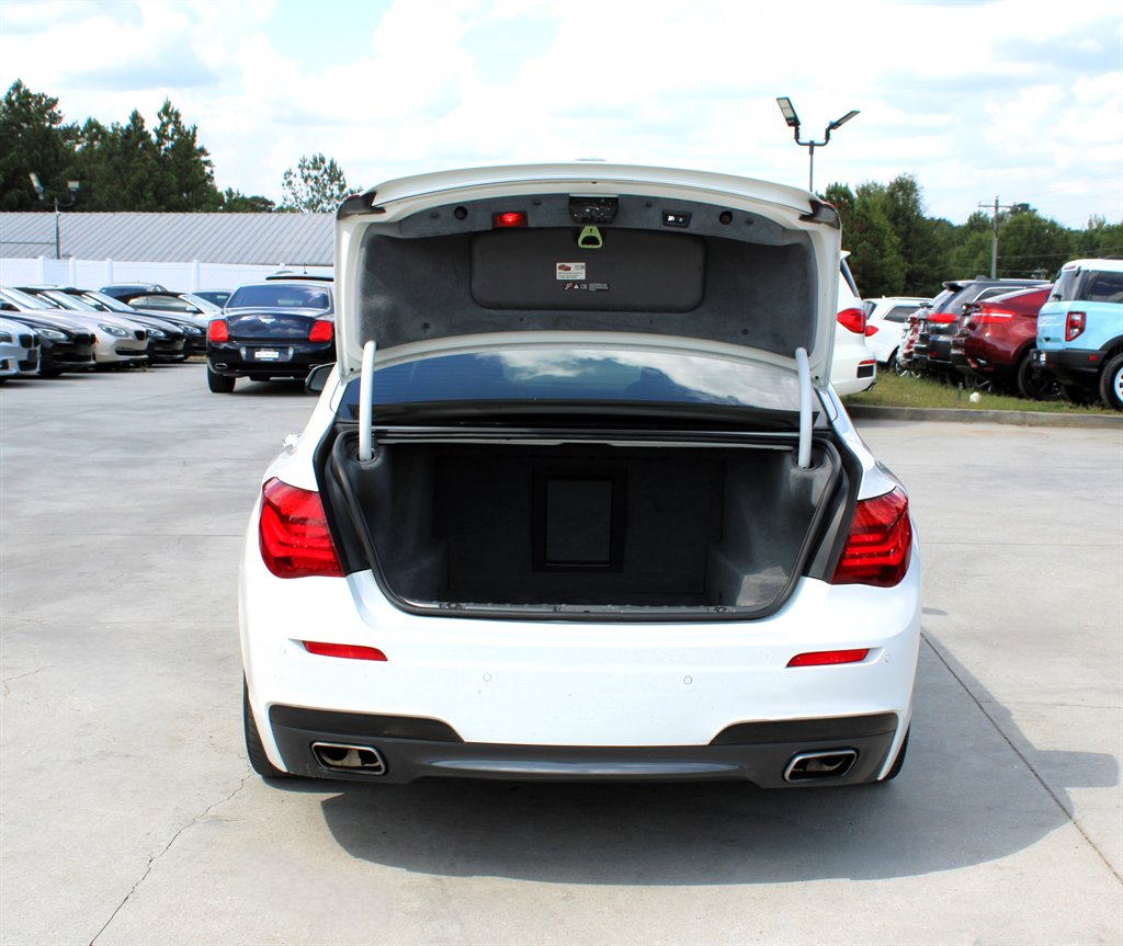 2013 BMW 7 Series 750i - Photo 40