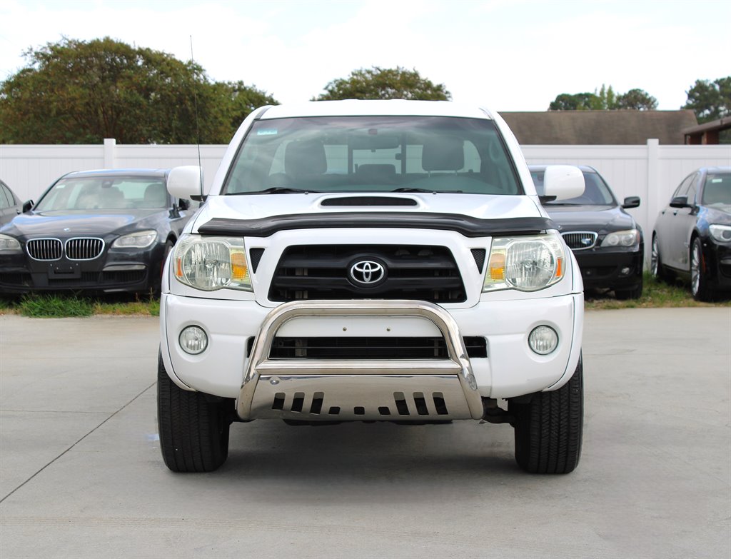 2007 Toyota Tacoma TRD Sport photo 2