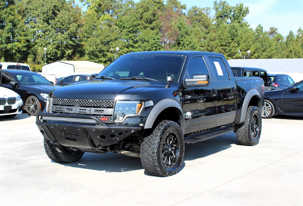 2014 Ford F-150 SVT Raptor photo 2