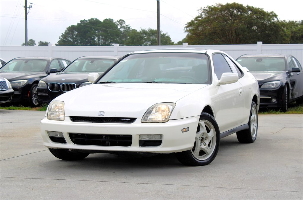 2000 Honda Prelude photo 2