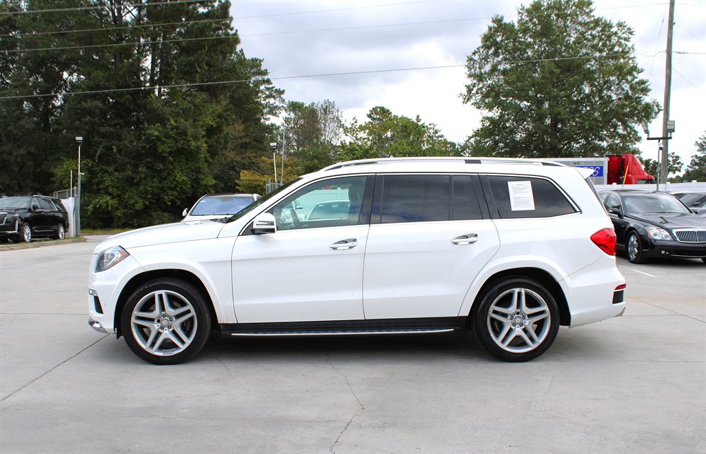 2016 Mercedes Benz GL 550 photo 4