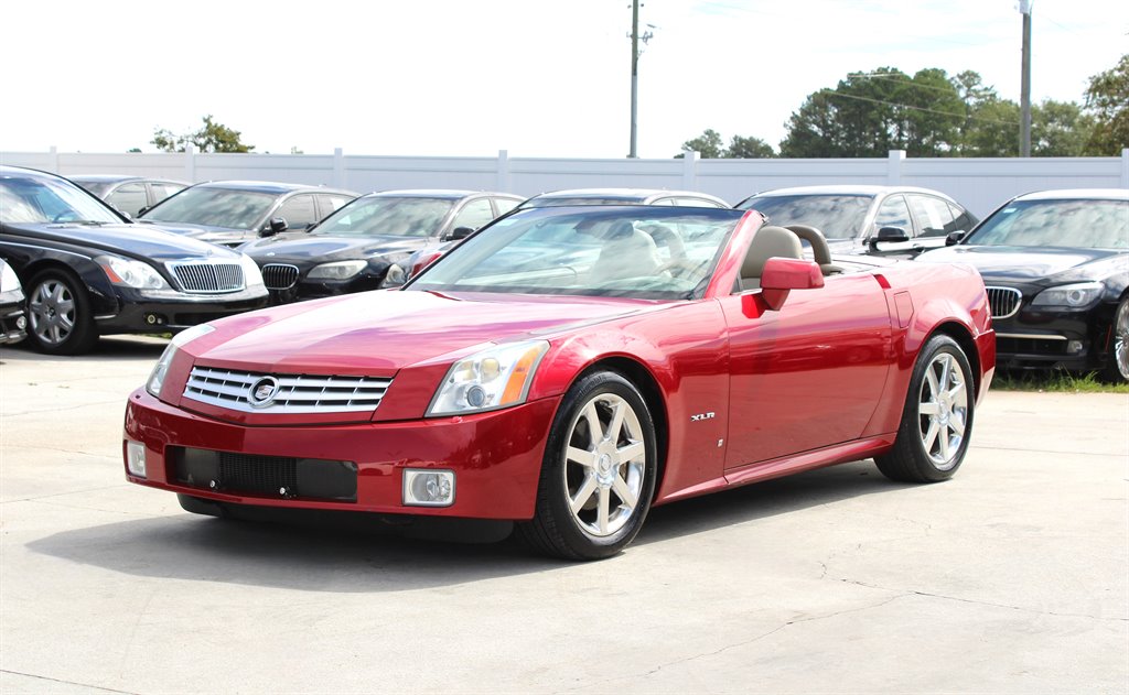 2004 Cadillac XLR photo 4