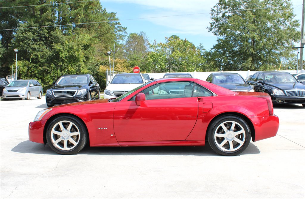 2004 Cadillac XLR photo 7