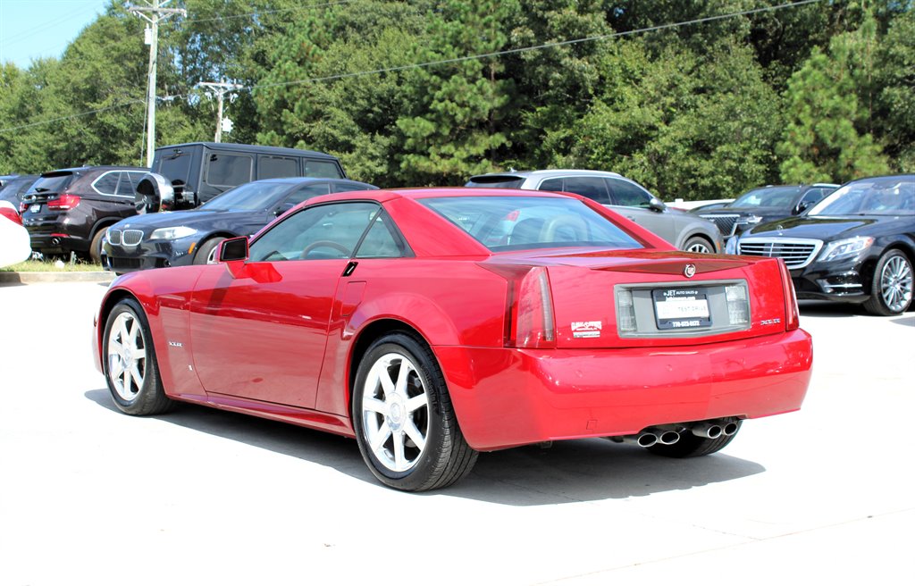 2004 Cadillac XLR photo 9