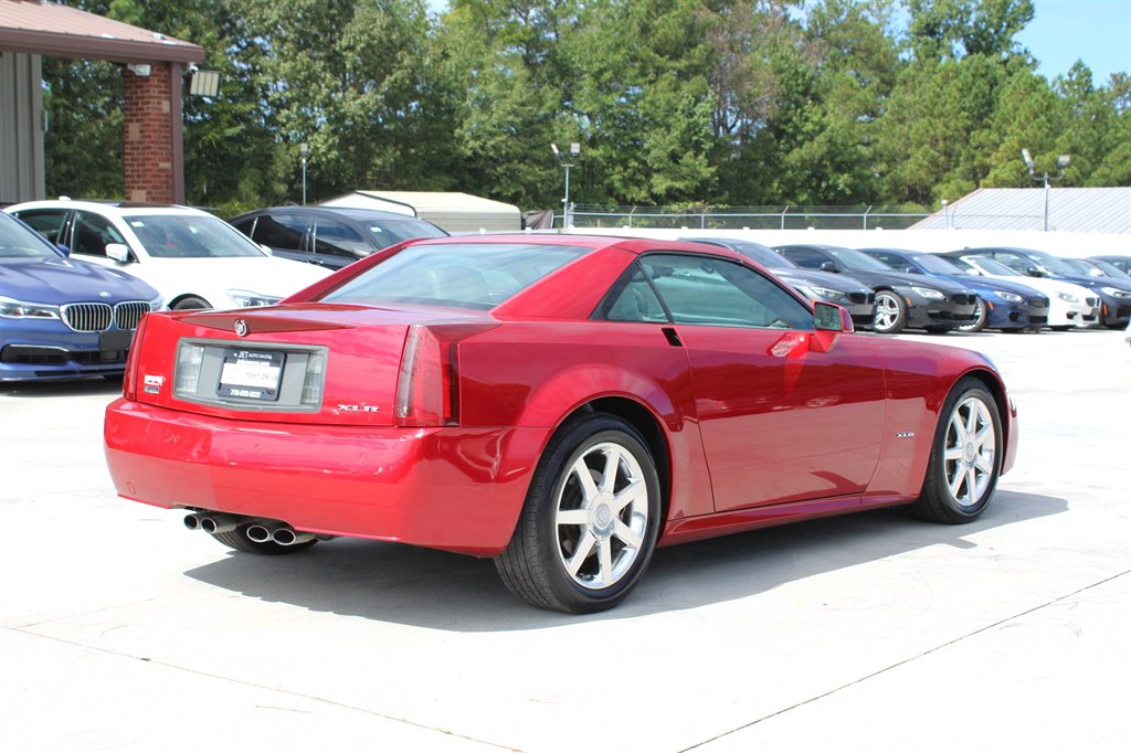 2004 Cadillac XLR photo 13