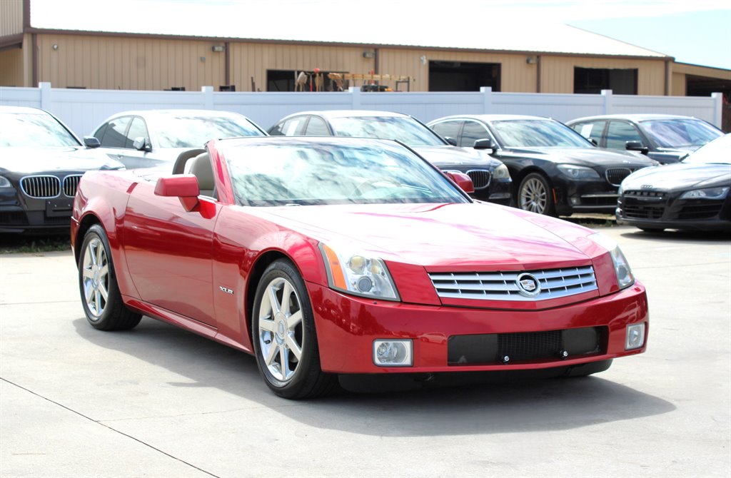 2004 Cadillac XLR photo 16