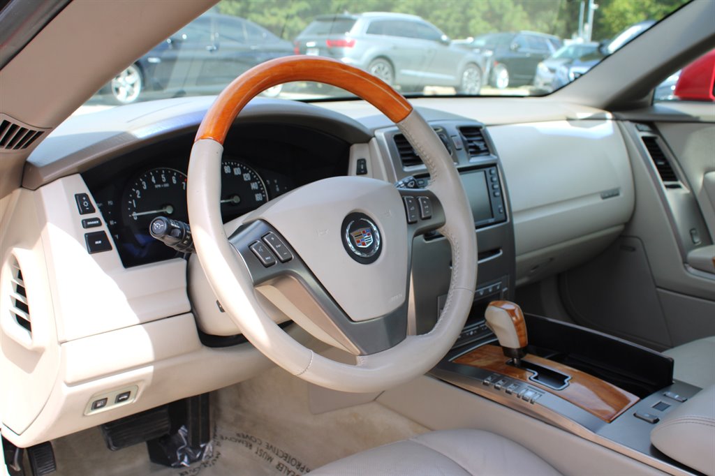2004 Cadillac XLR photo 21