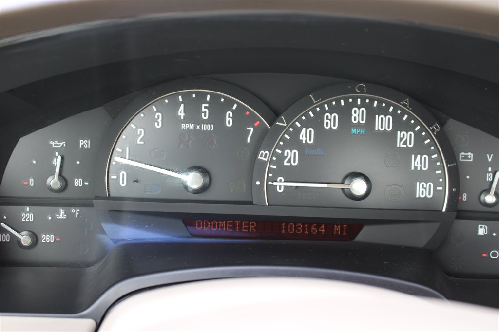2004 Cadillac XLR photo 25