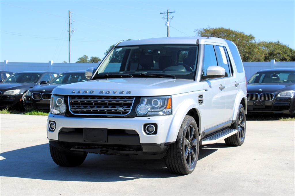 2015 Land Rover LR4 HSE photo 3