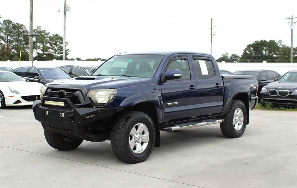 2013 Toyota Tacoma TRD Sport photo 3