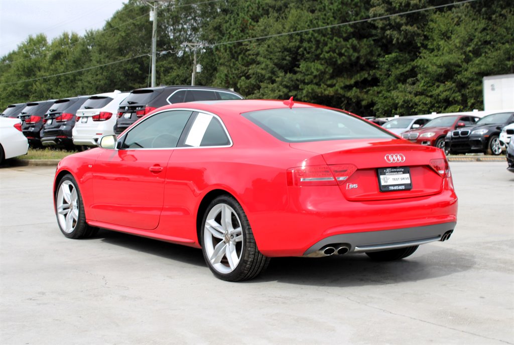 2011 Audi S5 Prestige photo 3