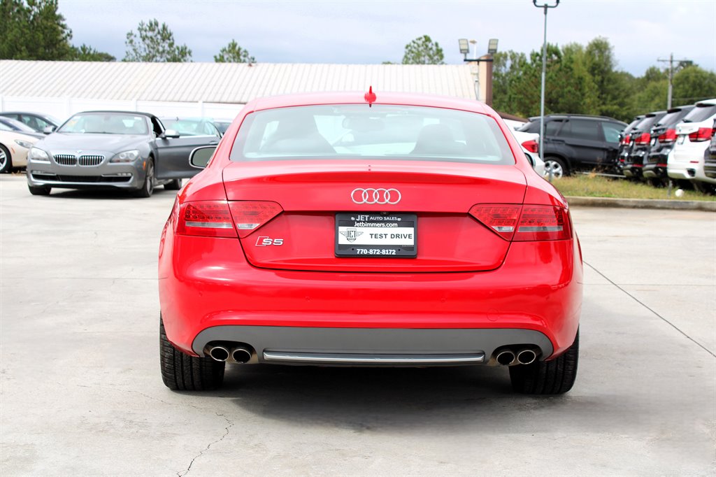 2011 Audi S5 Prestige photo 4