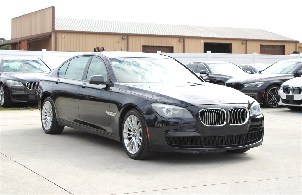 2012 BMW 7 Series 750i - Photo 9