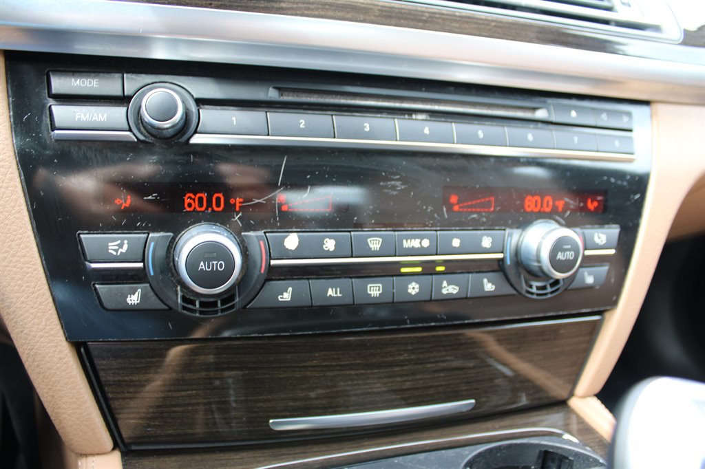 2012 BMW 7 Series 750i - Photo 24