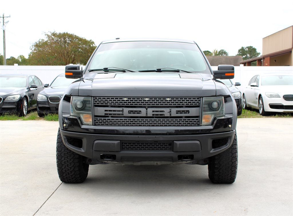 2013 Ford F-150 SVT Raptor photo 2