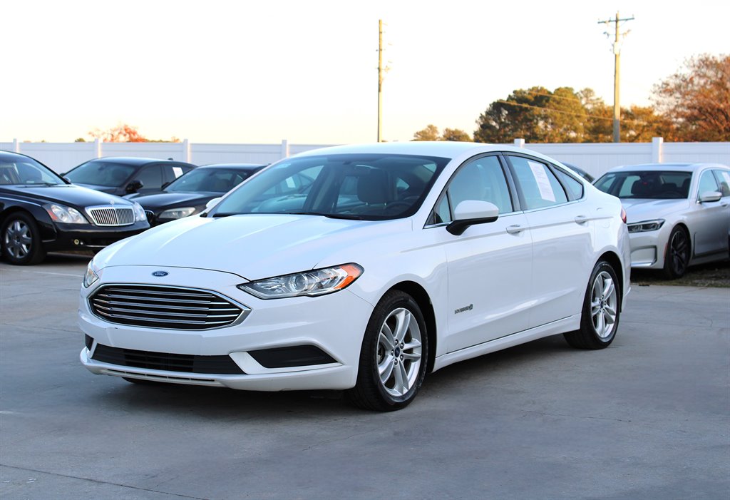 2018 Ford Fusion Hybrid S photo 2