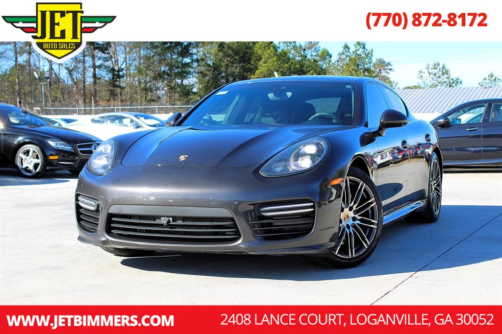2015 Porsche Panamera GTS's photo