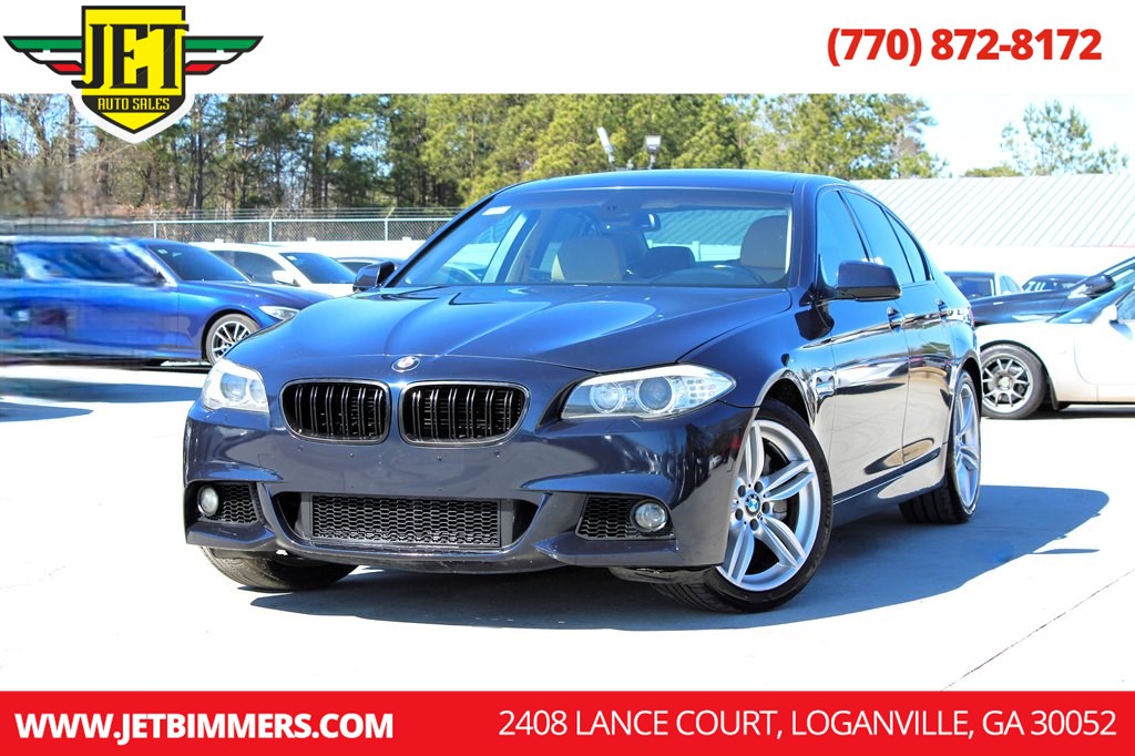 2011 BMW 5 Series 550i Sedan's photo
